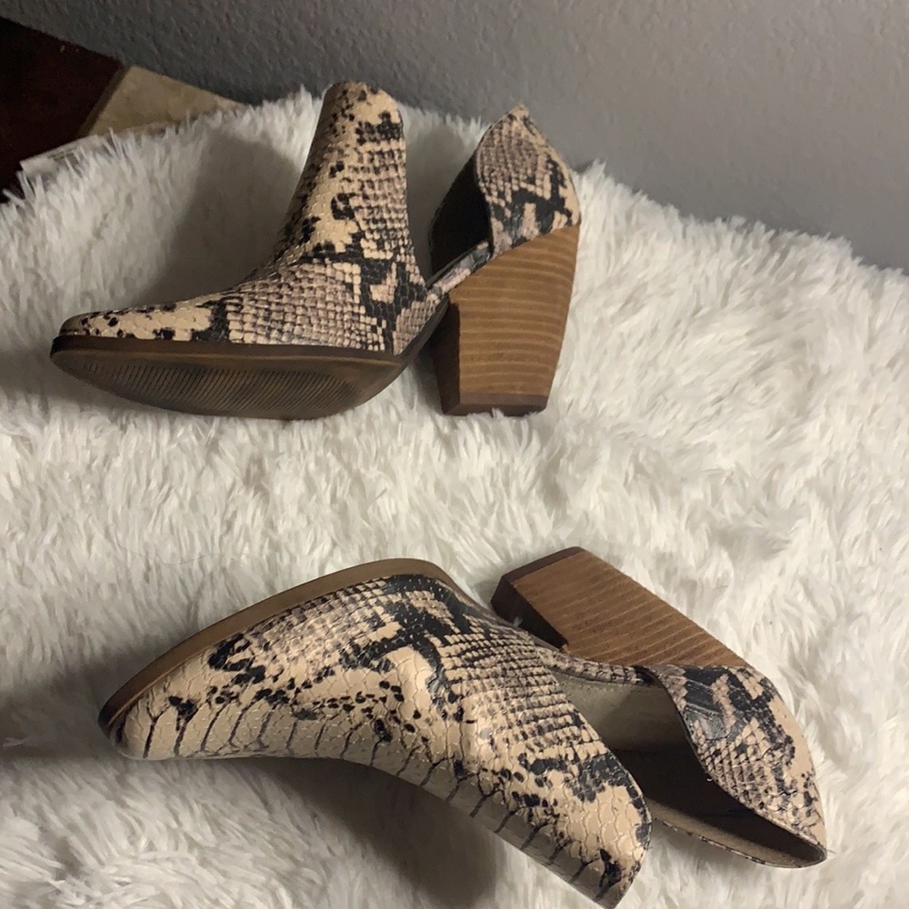 Charles Bycharles David Booties Size 8 - image 5